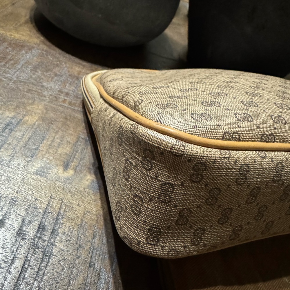 EUC Vintage Gucci Monogram Brown Canvas Travel Toiletry Cosmetic Pouch - Picture 6 of 11